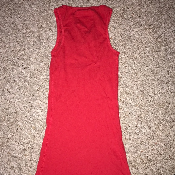 Red tank top - Picture 3 of 3